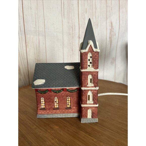 Holiday Expressions Lighted Church House 1992 Dickens Collectables Porcelain - Picture 3 of 8